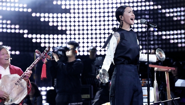 谭维维《给你一点颜色》被指抄袭 歌词原作者称已达成谅解