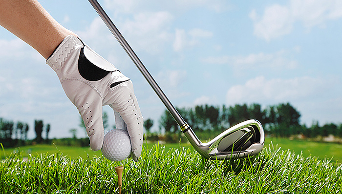 民航局副局长李健违规打高尔夫被严重警告