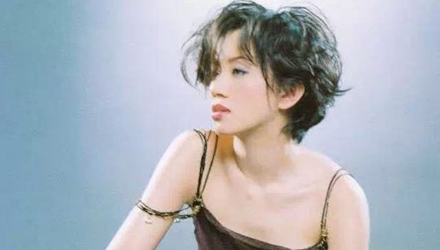 梅艳芳最后一批遗物拍卖结束 张学友成龙等组明星竞标队