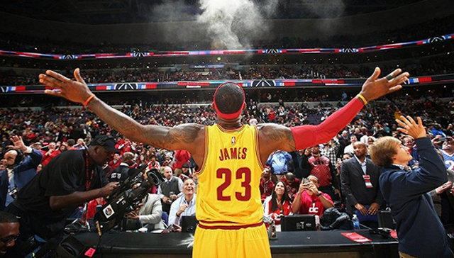 耐克,安德玛,NBA,品牌营销