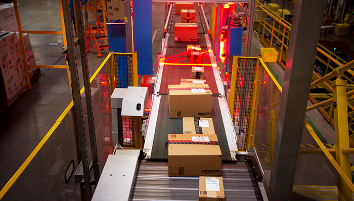 亚马逊建立自己的物流系统