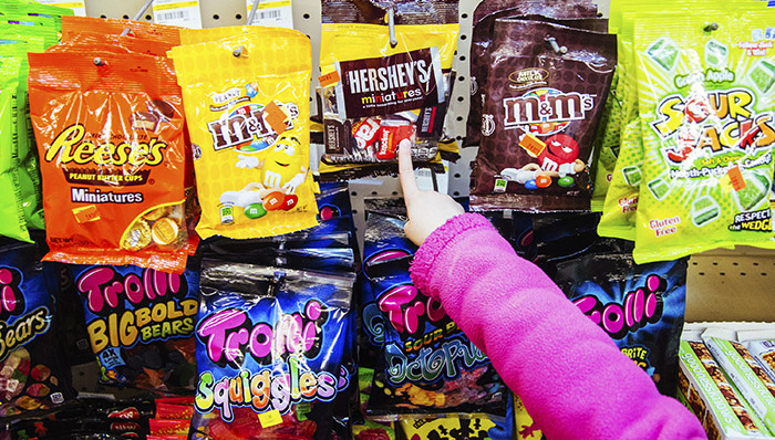 好时两次下调增长预期