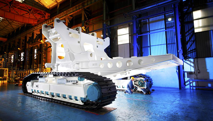 机器人开采海面矿区