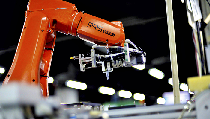 机器人企业核心技术不成熟,整合产品与服务实现抱团发展