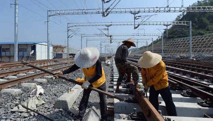 地方新闻精选|云南10村民被刑拘 因为阻碍修高铁