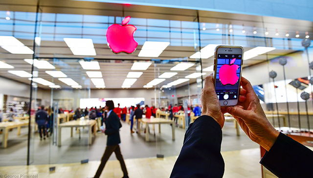 苹果年度股价首度下跌