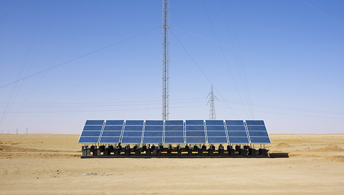 在撒哈拉沙漠建造太阳能发电厂