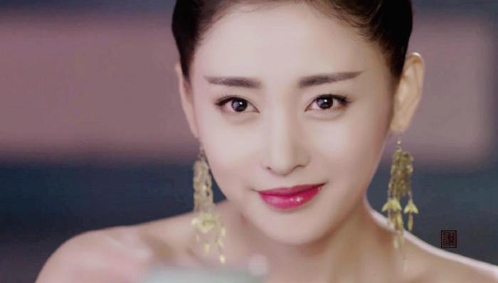 张天爱再拍《我的朋友陈白露小姐》 太子妃继续放毒