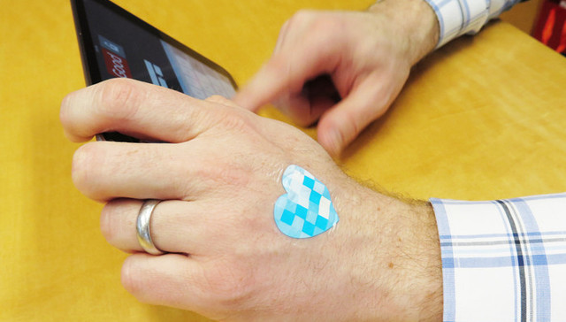 【纽约时报】欧莱雅推出紫外线贴纸 把可穿戴大战带到美妆柜台