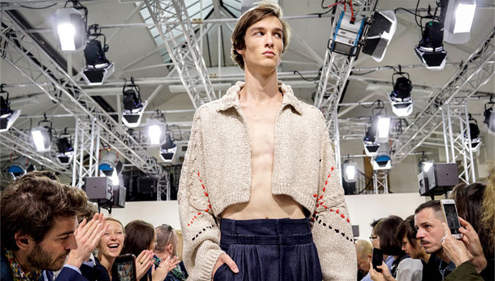 伦敦男装周即将开始 同性恋社交应用Grindr准备直播秀场