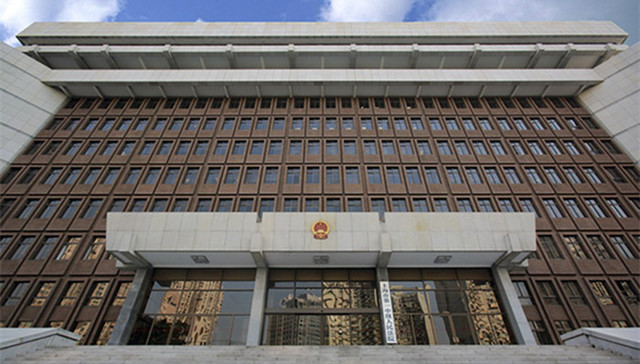 上海公安侦办首例外国公民在国外侵害我国公民案件