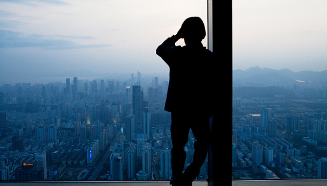 【中国新闻周刊】换换会更健康吗？还是跳槽只会带给你创伤