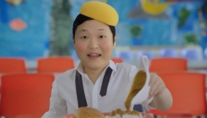 Youtube点击量再破1亿 PSY新曲《Daddy》MV人气火爆