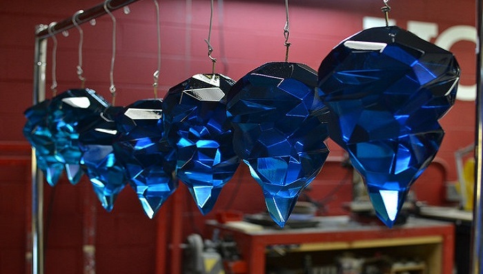 一座《英雄联盟》比赛的奖杯是如何诞生的？