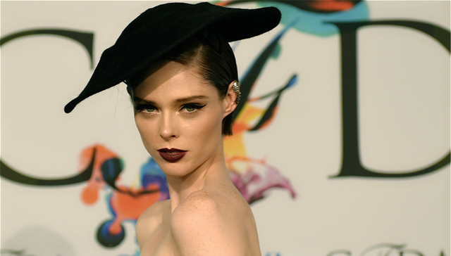 最会摆Pose的超模Coco Rocha转型做了设计师