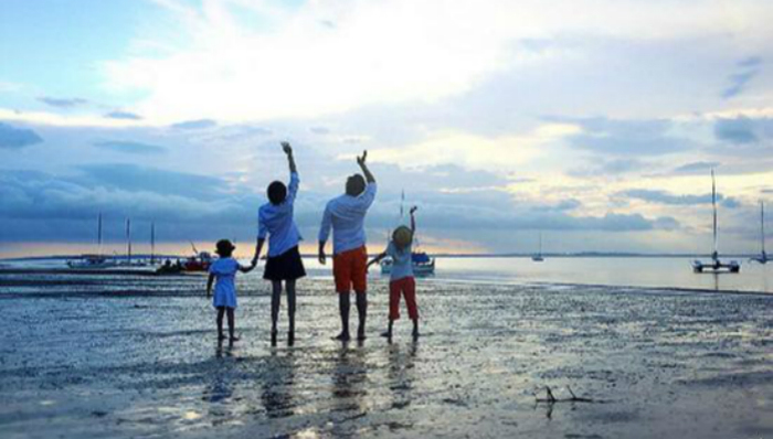 夜观星象| 晒合照！吴昕前任盗号发图遭吐槽 陆毅鲍蕾恩爱二十载被祝福