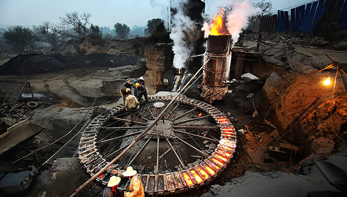 全球粗钢产量六年首降