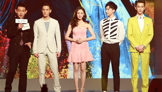 夜观星象|太子妃“复活”上线  还珠格格春晚上台