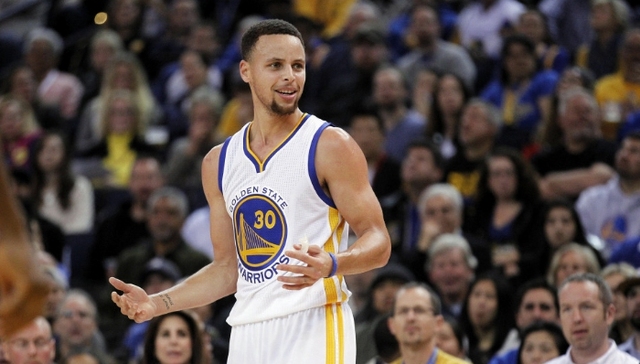 股价大涨23% Under Armour又得感谢斯蒂芬·库里