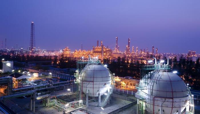 伊朗核问题,石油化工