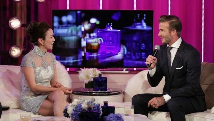 【视频】贝克汉姆首次内地网络节目专访 “小七”她爸从新职业身份聊到了平凡生活