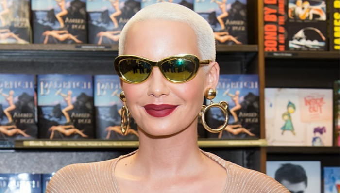 坎爷因为发布不当推特从而引发公众争议后，我们还应该尊敬他吗？