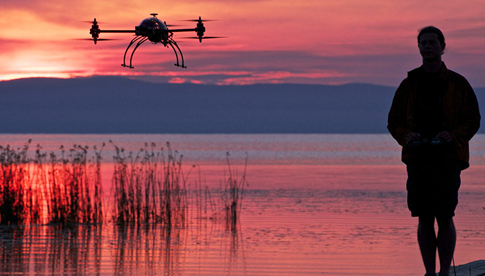 无人机到底怎样才能飞