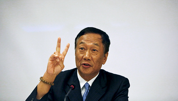 夏普接受鸿海兼并