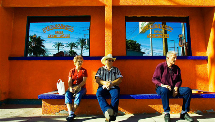 全球医疗危机,医疗机构,医疗资源,老龄化