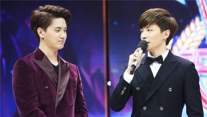 夜观星象| 小五泪别《天天向上》，《飞鱼秀》迎来最后一期