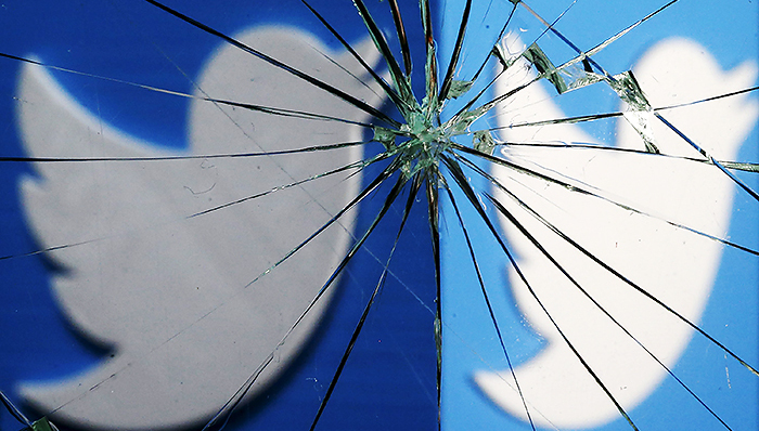 Twitter遭遇“身份危机”