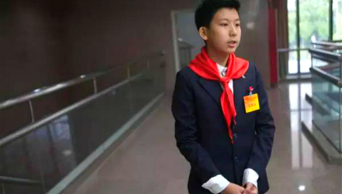 袁庚,阿玛尼少年,深圳市政协会议,柳博