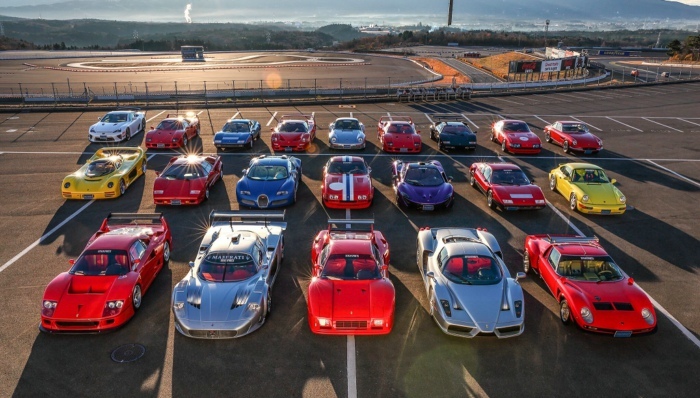 宝马,奔驰,阿斯顿·马丁