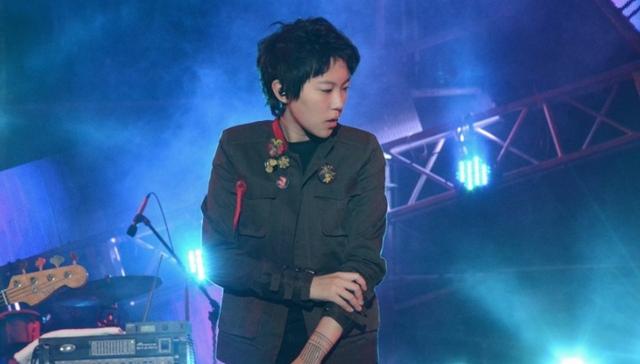 窦靖童首次公开受访 谈了爸爸妈妈妹妹音乐和未来