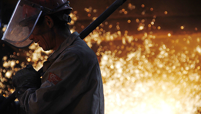 钢价回涨停产高炉“复燃”