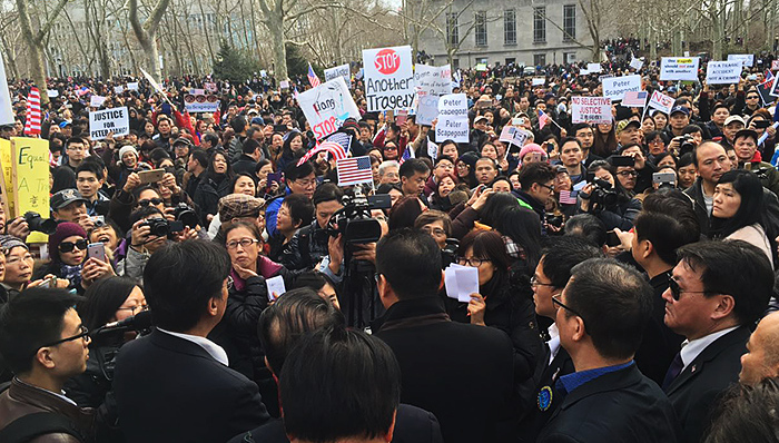 华人纽约游行声援梁彼得