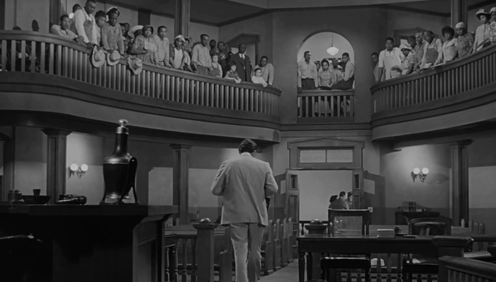 《杀死一只知更鸟》与美国初中生的良知启蒙