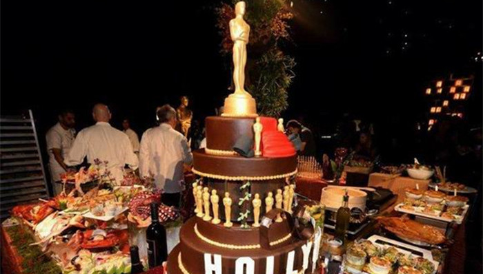 小李子、安妮·海瑟薇等明星参加奥斯卡颁奖前夜的酒会