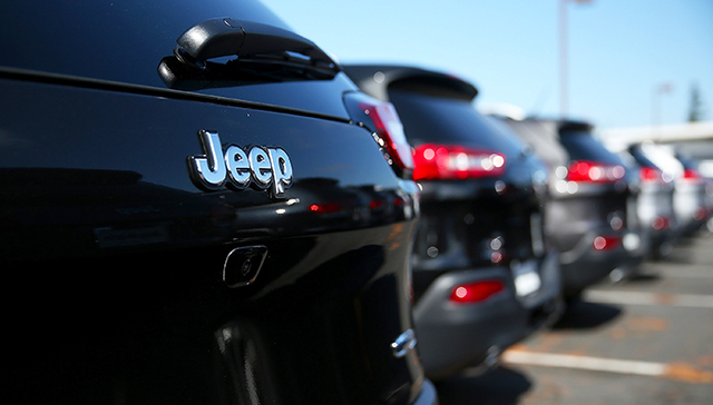 天津港爆炸事件中的受损Jeep汽车