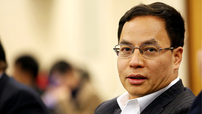 汉能集团主席李河君建议大型公共建筑强制安装太阳能