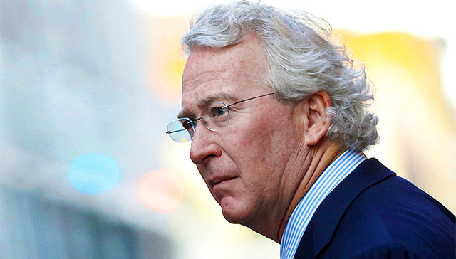 麦克伦登车祸身亡