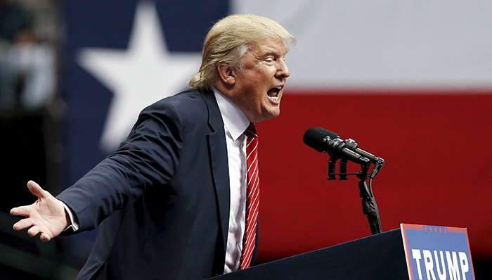 我被特朗普的志愿者们赶了出来