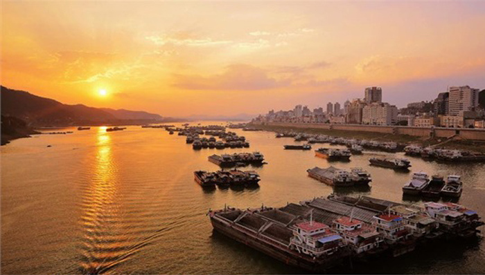 唐冠军,长江经济带,环境保护