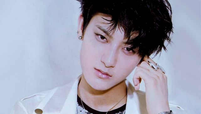 黄子韬父亲黄忠东身家200亿？wuli韬韬豪宅大曝光