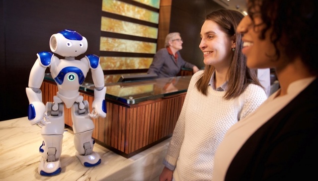 希尔顿酒店的门房机器人表露出了IBM在旅游业的雄心