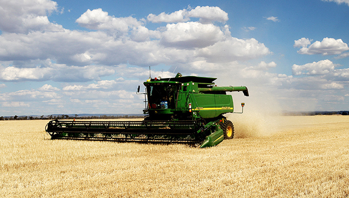 坚持和完善基本经济制度