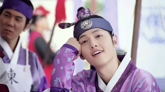 宋仲基,太阳的后裔,演艺经历