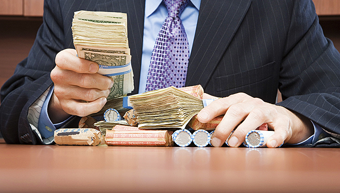 昔日明星基金经理陈杨帆遭质疑