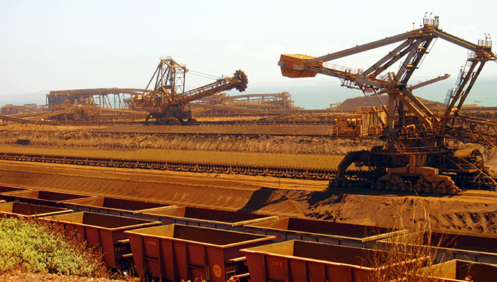 必和必拓收购铜矿和油田资产