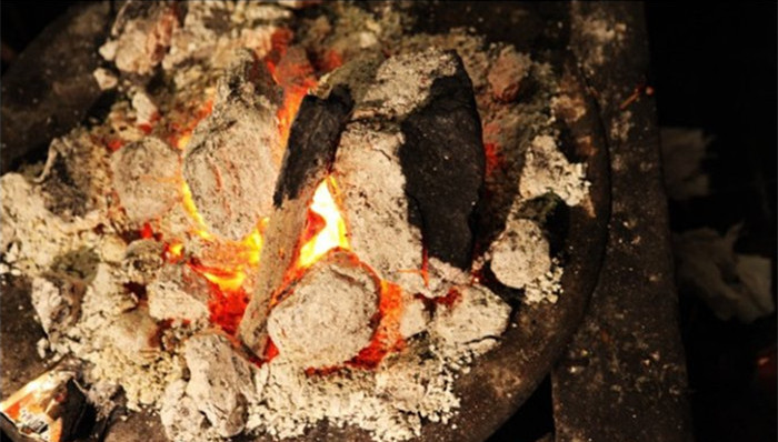 贵州,学生,烤火,中毒,北京,红色预警,非法集资,湖南大学,草莓红烧肉